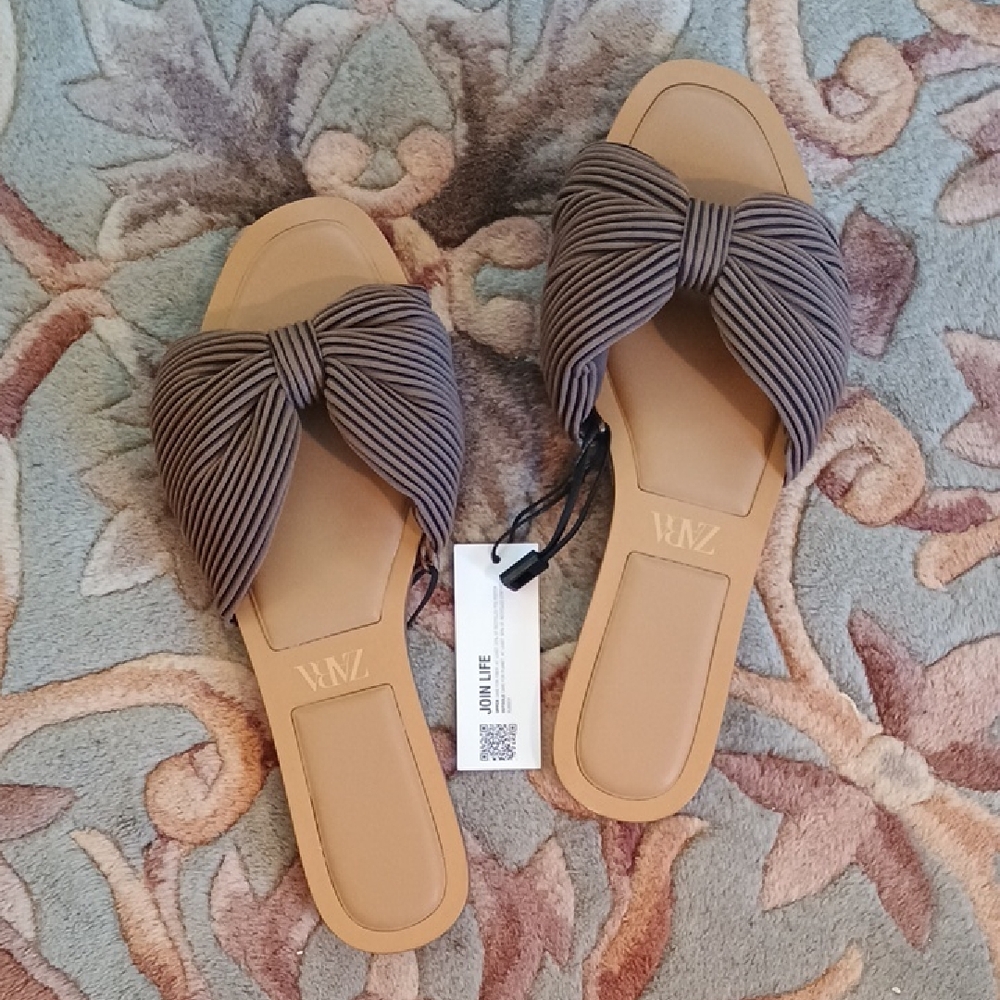 NWT Zara Tan Bow Slide Sandals